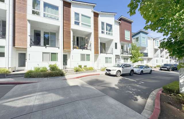 Stylish 3B3B Townhome in Prime NE Seattle Location photos photos