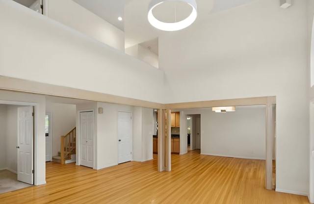 Redmond Union Hill 4BD, 3BA Rental Gallery 3