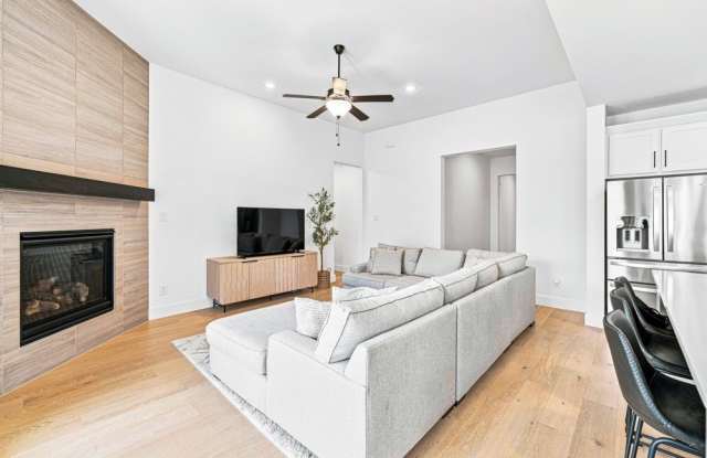 8716 Bur Oak Drive Gallery 4