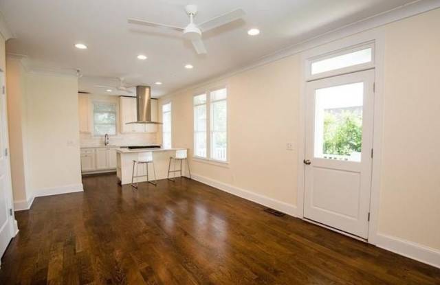 37 Waverly Way NE Gallery 4
