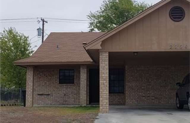 2204 Shoemaker Drive unit: 1 photos photos