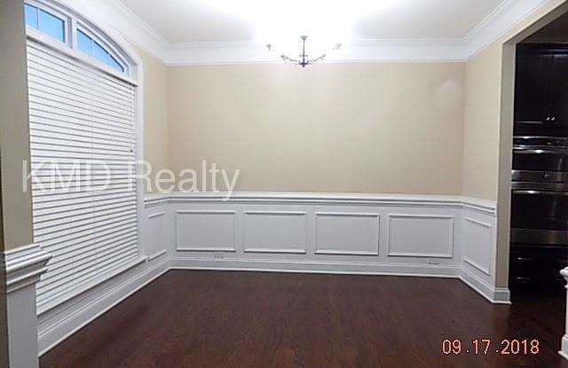 1361 Overlea Place Northwest Gallery 4