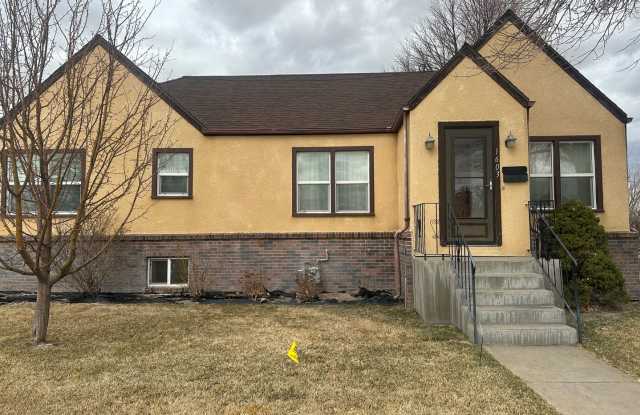 Large two bedroom, two bathroom, pet friendly home! - 1603 17th Street, Mitchell, NE 69357 Large two bedroom, two bathroom, pet friendly home! - 1603 17th Street, Mitchell, NE 69357