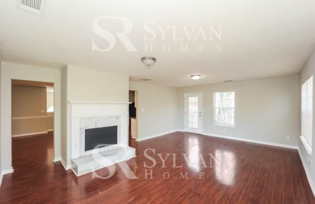310 Plantation Boulevard Gallery 4