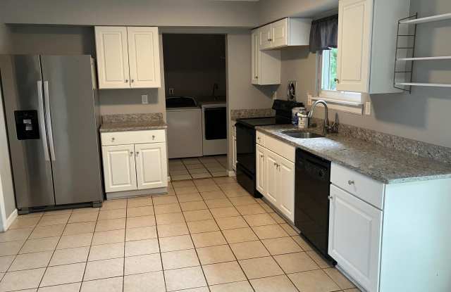 130 CLUBHOUSE Gallery 2
