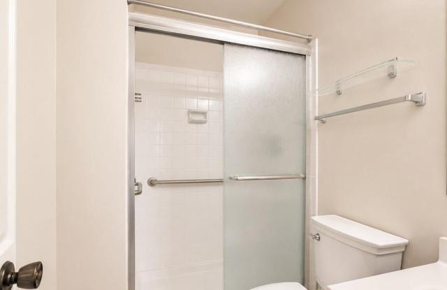 6597 BERMUDA GREEN Court Gallery 3