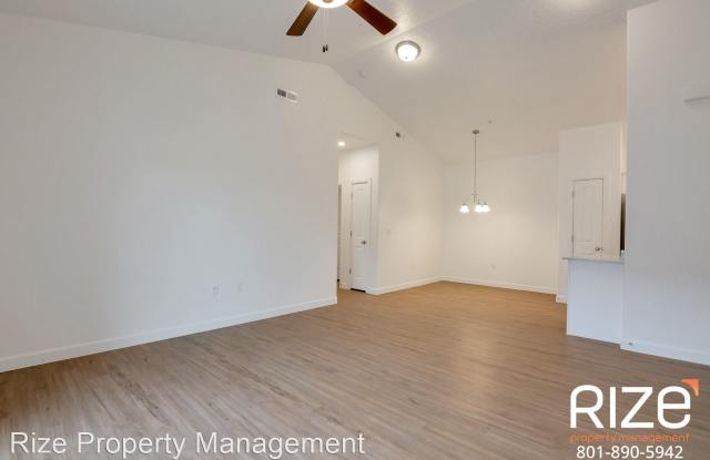 344 S 740 W #302 Gallery 3