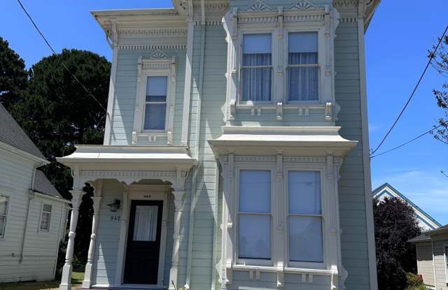 Stunning 1890 Eastlake Victorian | 5 Bedrooms | 2 Bathrooms | Flex Spaces | Steps from Old Town Eureka photos photos Stunning 1890 Eastlake Victorian | 5 Bedrooms | 2 Bathrooms | Flex Spaces | Steps from Old Town Eureka photos photos