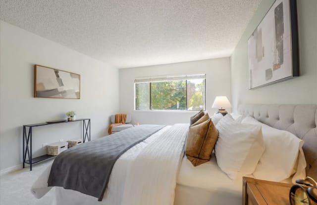 775 Chestnut Street - D - 775 Chestnut Street, San Carlos, CA 94070