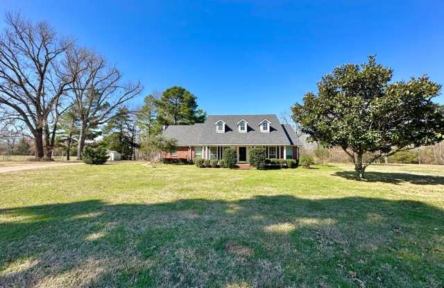 Coming Soon! Country Living in Brownsboro! 3/2/2! photos photos