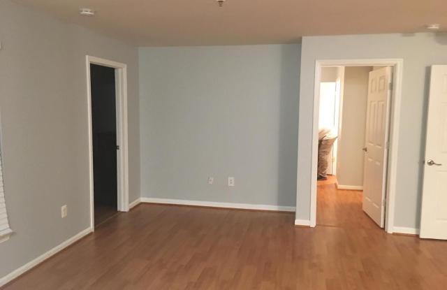 501 MATHIAS HAMMOND WAY #103 photos photos