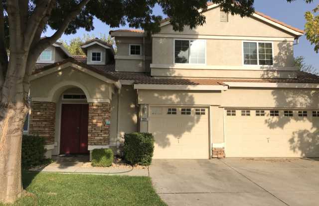 Beautiful 4 Bedroom, 2.5 Bath Master BR downstairs Tracy Home photos photos