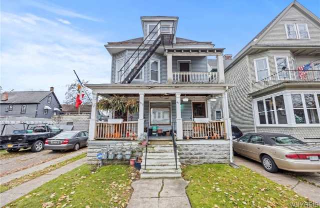 411 Breckenridge Street unit: Upper photos photos