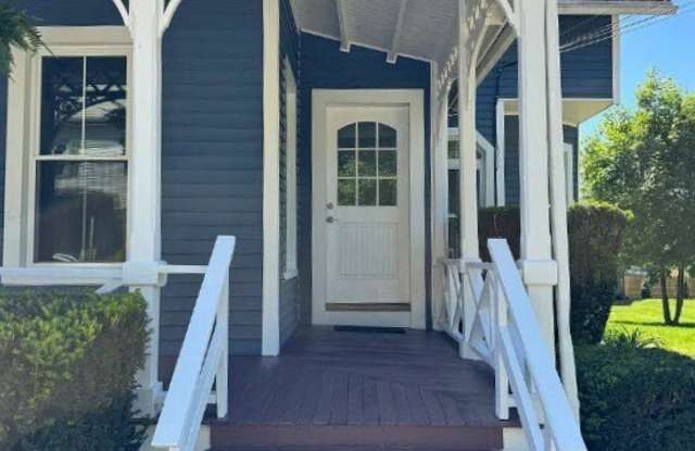 25 Drive Way Gallery 1