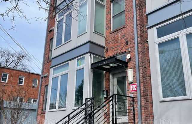 1512 K ST SE photos photos