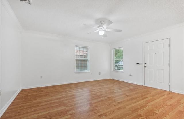4043 Gray Oak Place Gallery 4