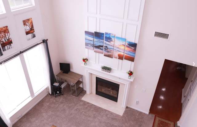 Room in 7 Bedroom Home at Red Birch Dr photos photos