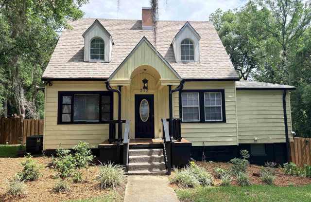 212 Barbourville Drive Gallery 2