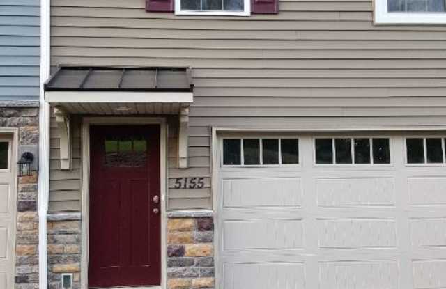 5155 Winthrop Avenue Gallery 3