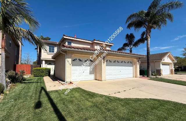Beautiful River Oaks Large Two Story Home With Three Car Garage photos photos