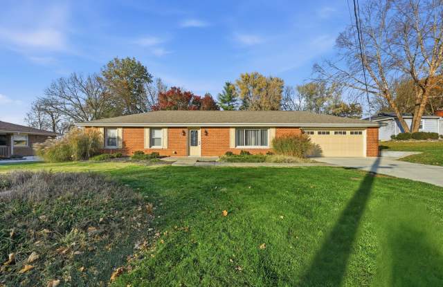 Large Ranch on Cul-de-sac - 3310 Plateau Place, Evendale, OH 45241