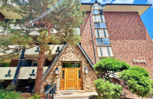 Fully Remodeled Sunny  Quiet Top Floor Studio in Congress Park with Pool Close to Denver Botanic Gardens photos photos