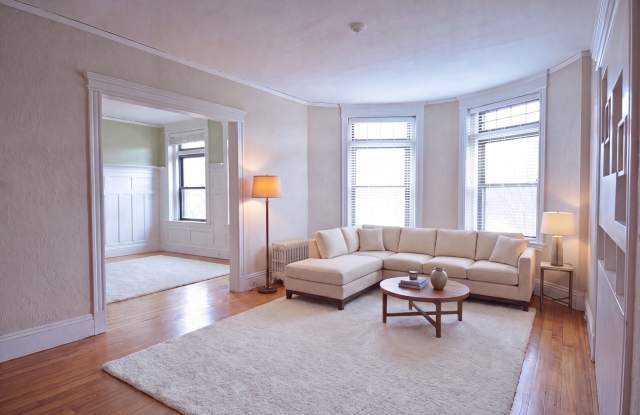 1813 Beacon St #3C Brookline MA 02445 photos photos 1813 Beacon St #3C Brookline MA 02445 photos photos
