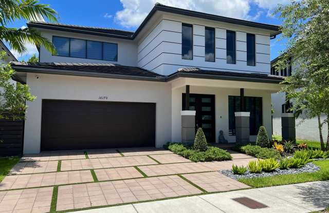 16170 Sw 136th Way - 16170 Southwest 136 Way, Country Walk, FL 33196