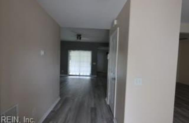 13444 High Gate Mews Gallery 3