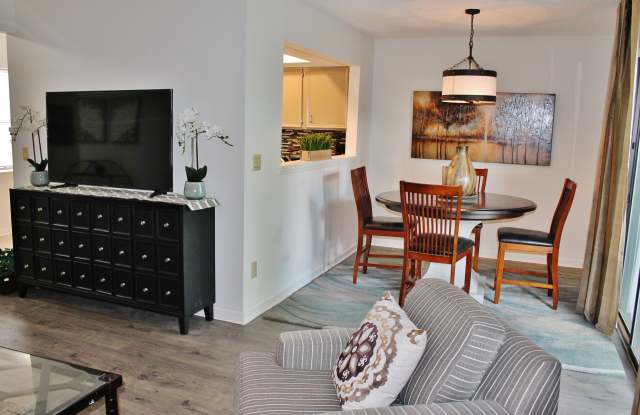 7805 Renaissance Ct Gallery 3