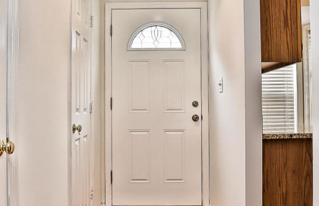 5902 SAINT GILES WAY Gallery 2