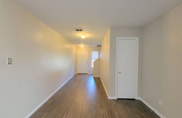 Spacious 4BR/3.5BA Home with TWO Primary Suites | W/D Included | in Amberwood Subdivision! Gallery 4