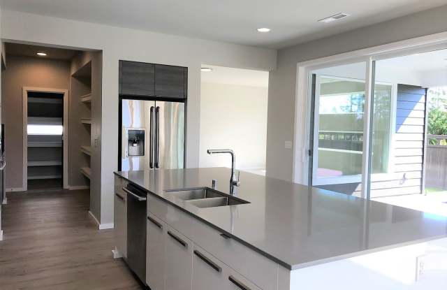 4655 Olivine Dr SW Gallery 2