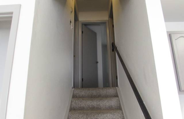 3 Bed 2 Bath Orchard Mesa Home - APPLICATION PENDING Gallery 4