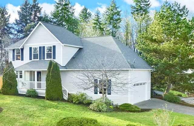 Must-see house in Poulsbo Forest Rock Hills neighborhood. photos photos