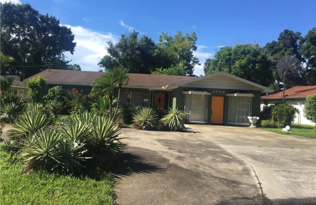 2708 W WOODLAWN AVENUE - 2708 West Woodlawn Avenue, Tampa, FL 33607