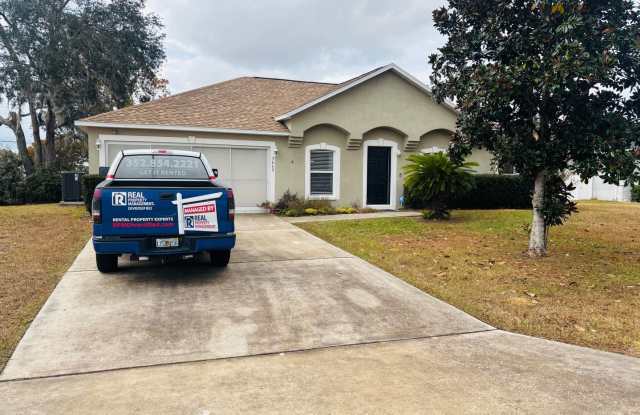 Charming 3 Bed 2 Bath House W/ Solar Panels photos photos