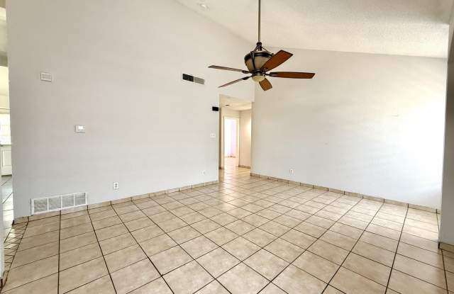 11992 DRAGON CREST Drive Gallery 3