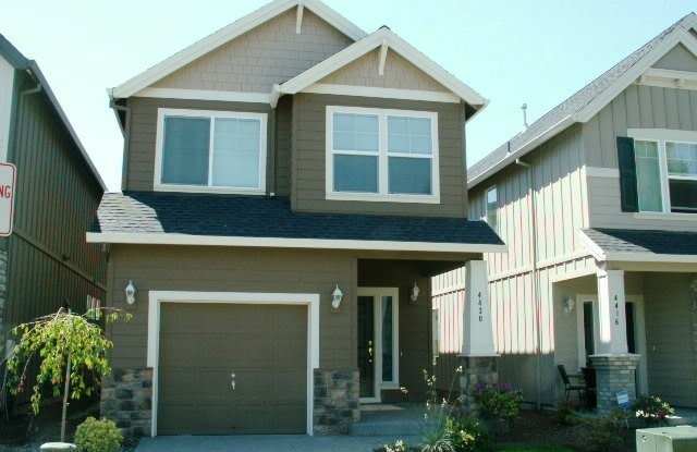 Gorgeous Single Family home in great condition with private patio - $500 Move in incentive photos photos