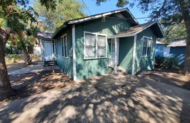 305 E Lambert St 2 - 305 East Lambert Street, San Antonio, TX 78204