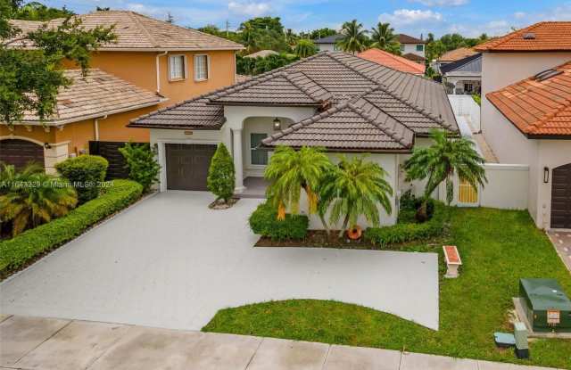 8708 NW 147th Ln Gallery 3