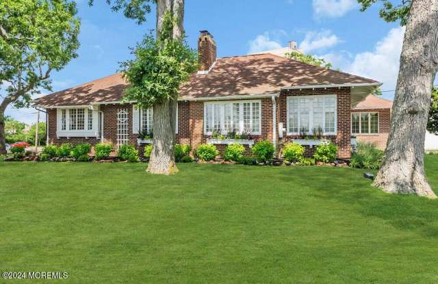 607 8th Avenue photos photos