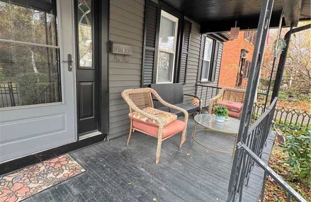 65 Atkinson Street Gallery 2