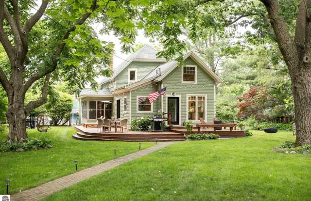 828 Washington Street photos photos