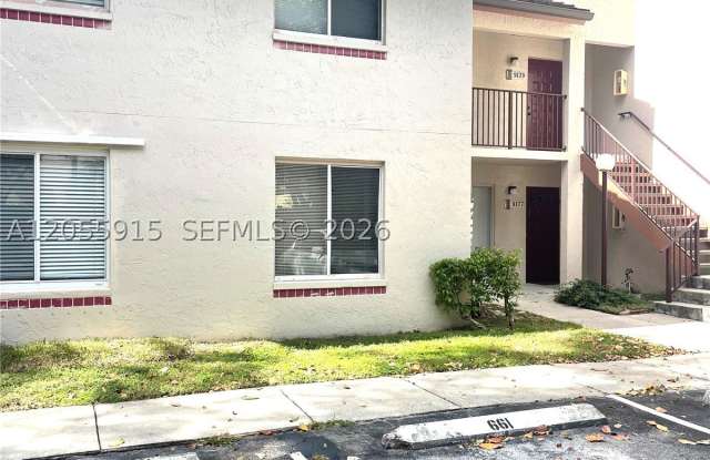 9181 SW 138th Pl Gallery 1