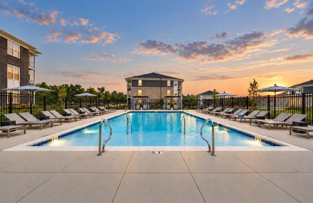 Founder’s Landing Apartments Gallery 3