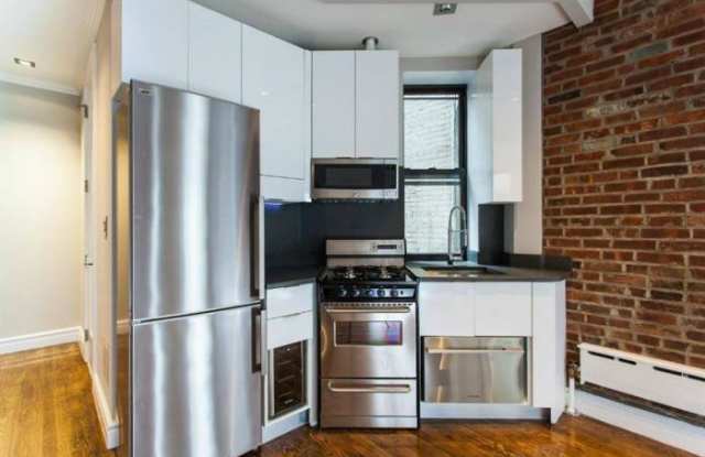 251 Mott Street Gallery 2