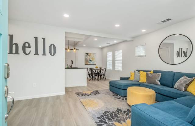 Desirable home on quiet tree lined street, centrally located Gallery 3