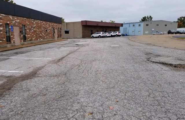 1002 Fox Chase Industrial Drive - 1002 Fox Chase Industrial Drive, Arnold, MO 63010