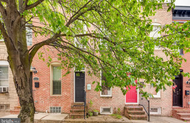 512 S CLINTON STREET Gallery 3